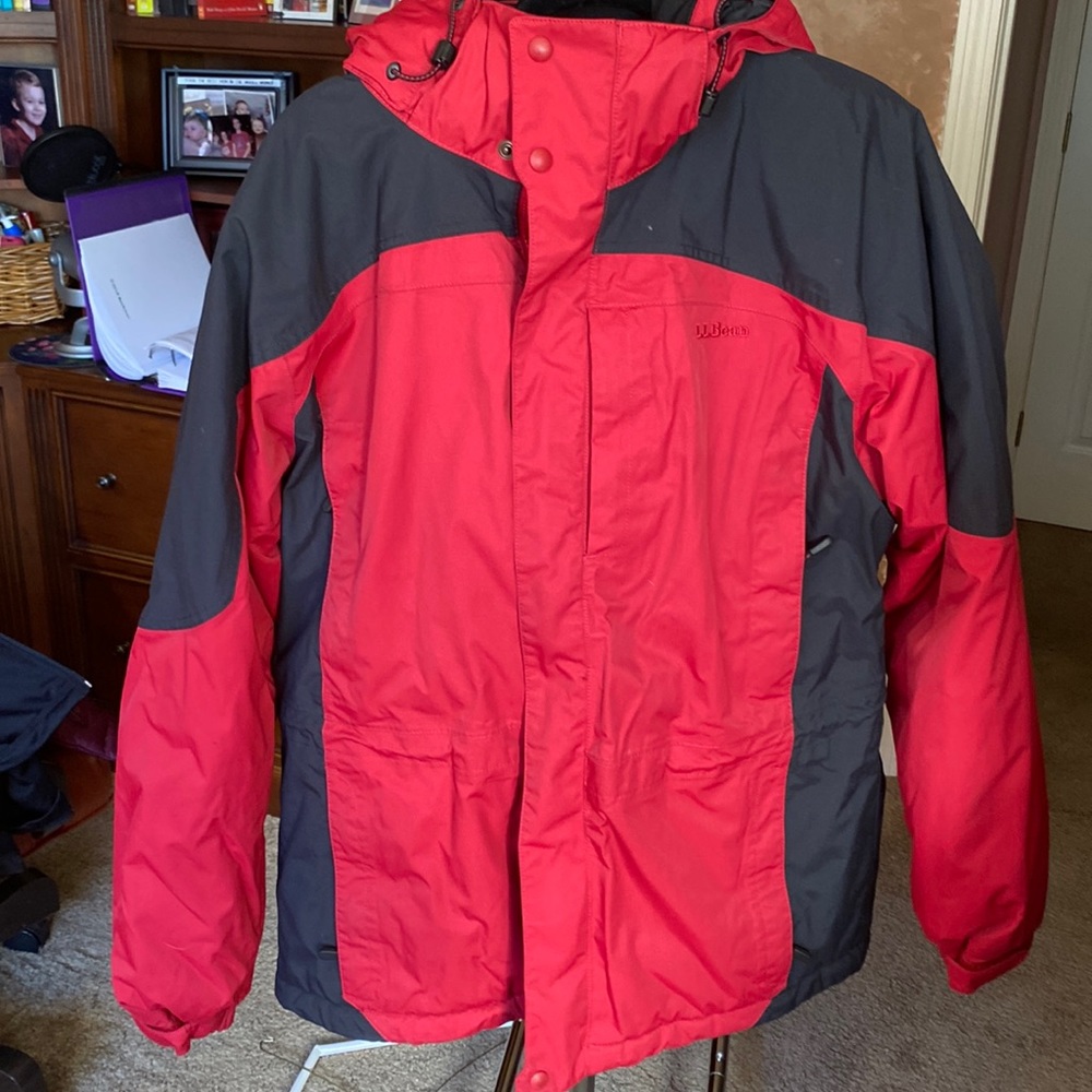 LL Bean Red and Black Winter Coat Men’s